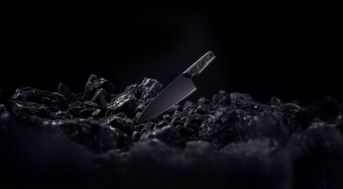 ONYX Series 8-Zoll-Kochmesser auf schwarzer Kohle